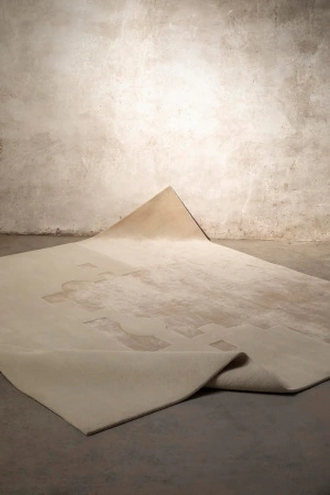 Nanimarquina Chillida Gravitación carpet 1994