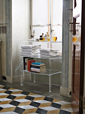 Ghost Buster Large Dresser Transparent