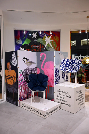 Alice's Flowers Poduszka Czerwony Paski