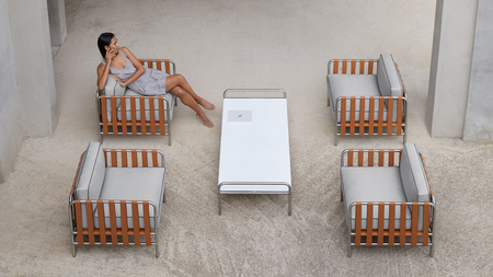Gandiablasco Onsen Club Armchair