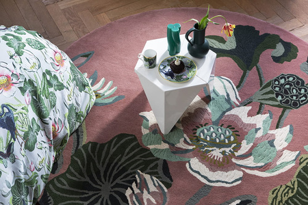 Wedgwood Waterlily Round Dusty Rose rug 038602