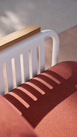 Gandiablasco Capa Dining Chair