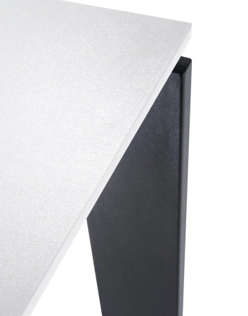 Four Square 128x128 cm Table Black White
