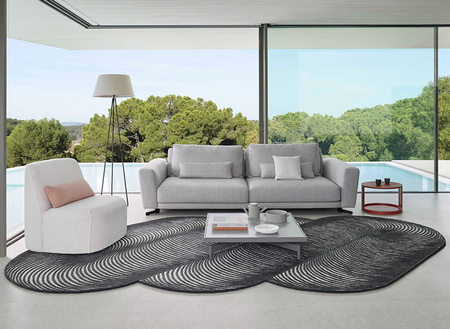 Gan Giro Black&White rug 264 x 363