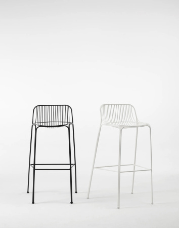 Hiray Rusty Bar Stool