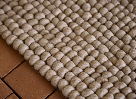 Gan Hand Loom Hoot Carpet Beige