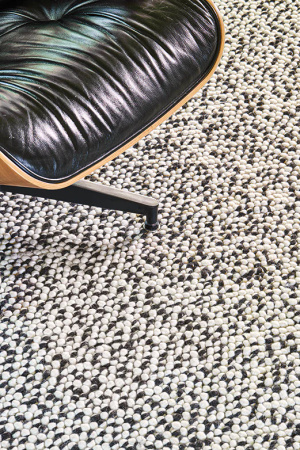 Toulemonde Bochart Serac Noir Blanc carpet