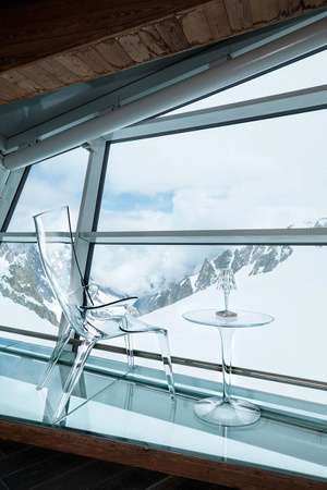 Tip Top Table Transparent